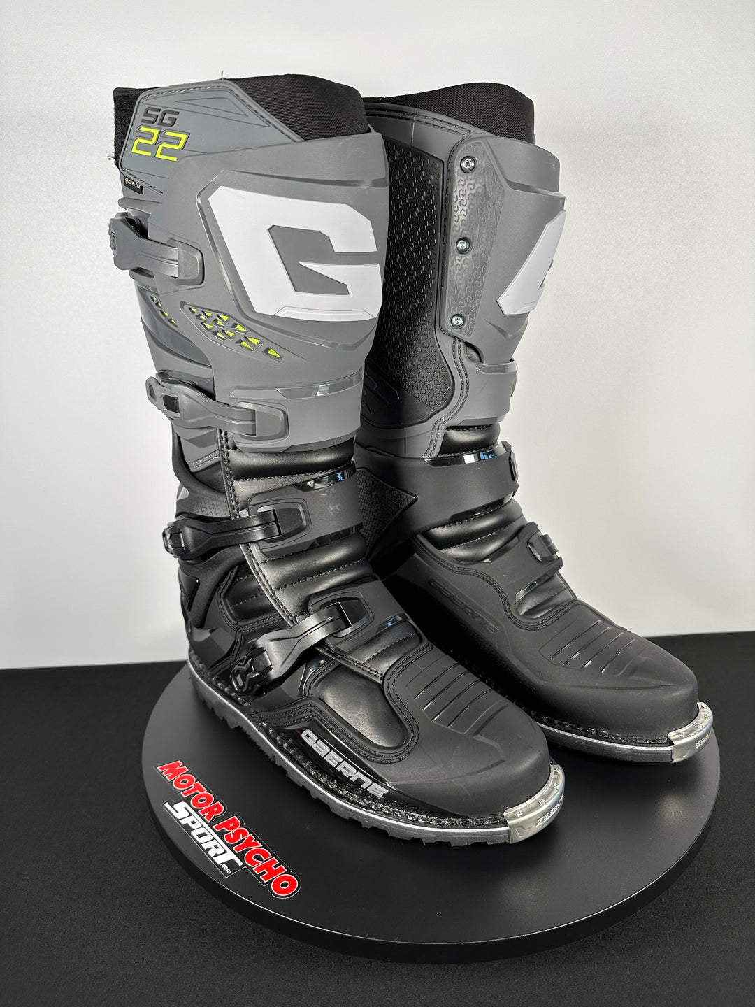 Gaerne SG-22 Gore-Tex Enduro Boots - Anthracite (O'Neal Warehouse)