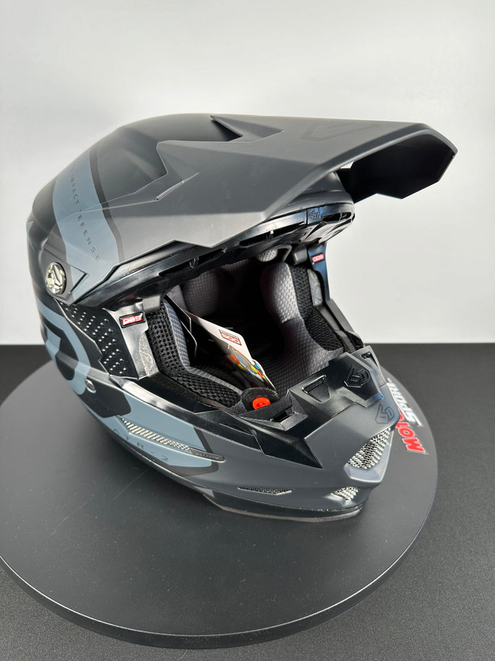 6D ATR-2 Torque Helmet - Charcoal