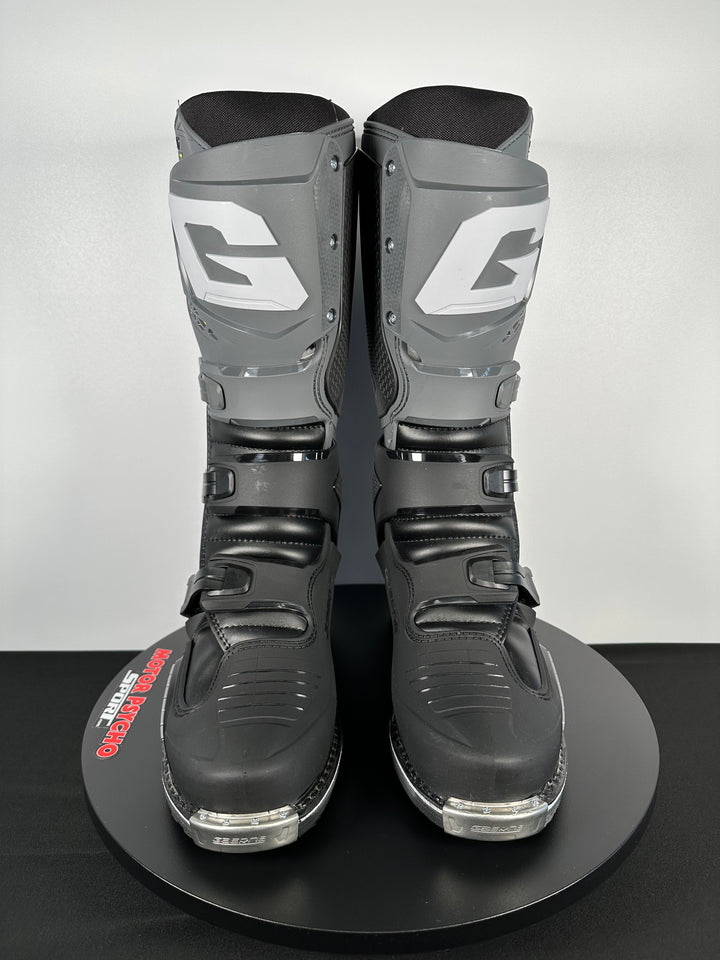 Gaerne SG-22 Gore-Tex Enduro Boots - Anthracite (O'Neal Warehouse)