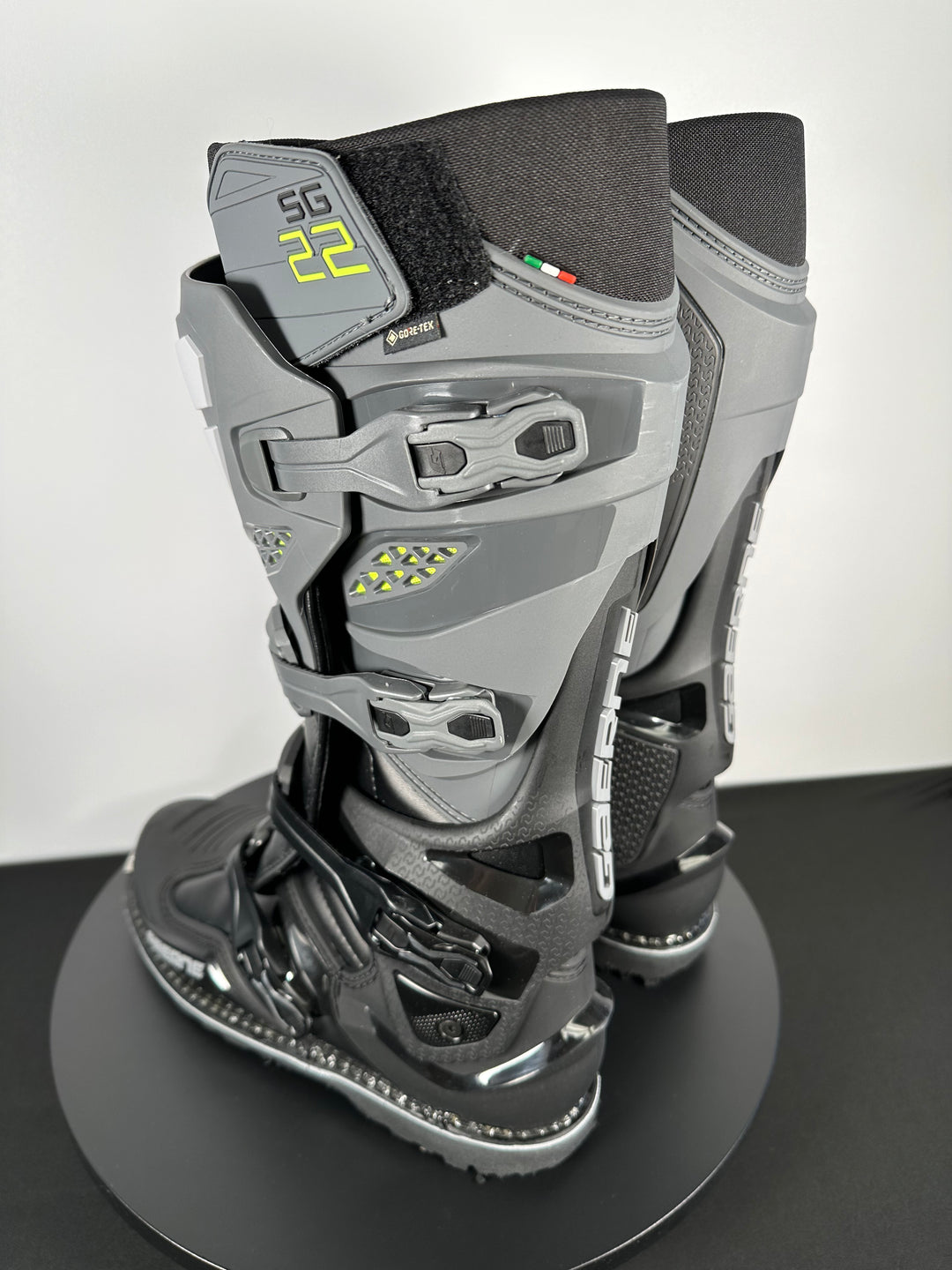 Gaerne SG-22 Gore-Tex Enduro Boots - Anthracite