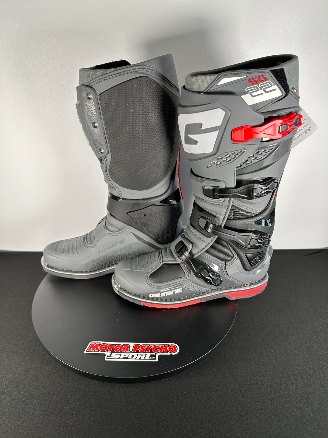 Gaerne SG-22 Boots - Anthracite/Black/Red