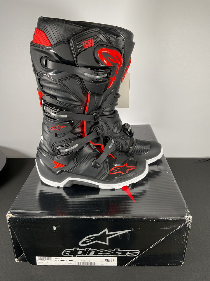 Alpinestars Tech 7 Enduro Boots - Black/Red Fluorescent - Size 11 - USED LIKE NEW