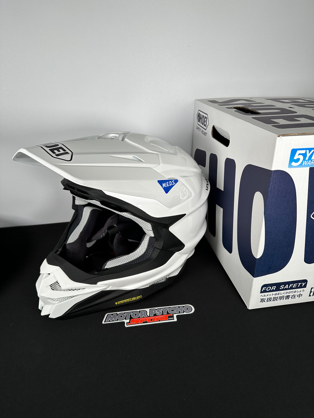 Shoei VFX-EVO Helmet - White - XL - USED / OPEN BOX