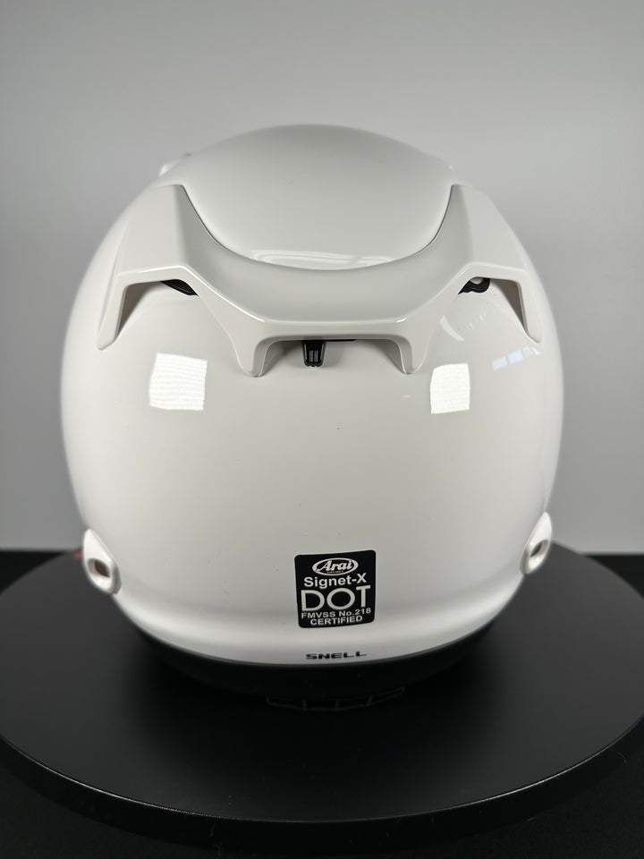 Arai Signet-X Helmet - White - Size Medium - OPEN BOX