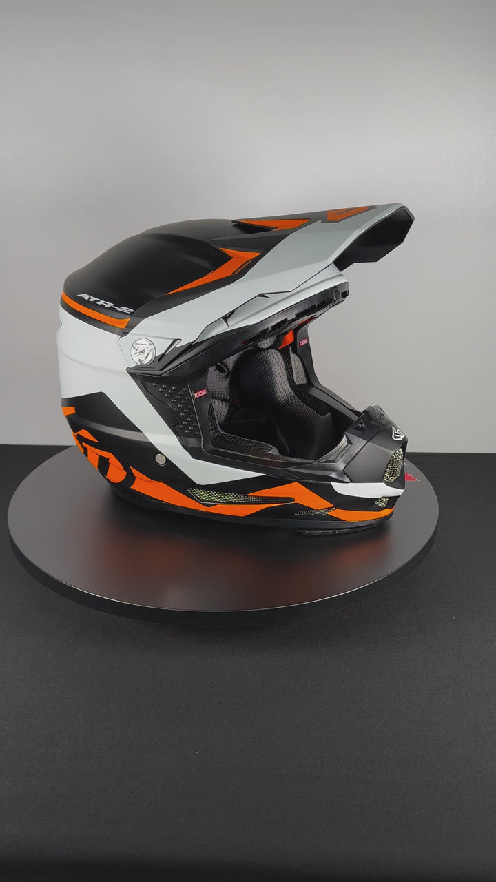 6D ATR-2Y Drive Youth Helmet - Matte Neon Orange - Size Youth Large - OPEN BOX